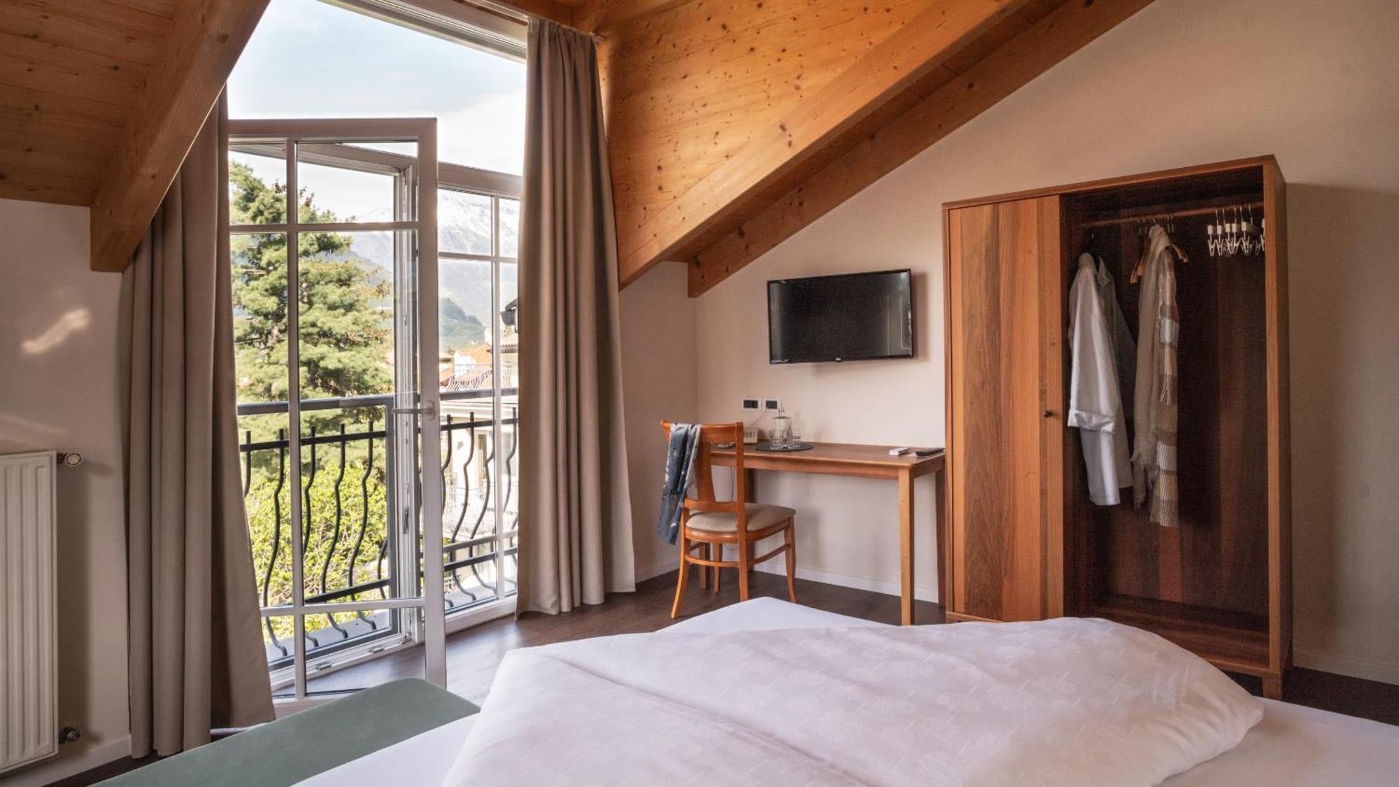 Hotel Villa Laurus Мерано Экстерьер фото