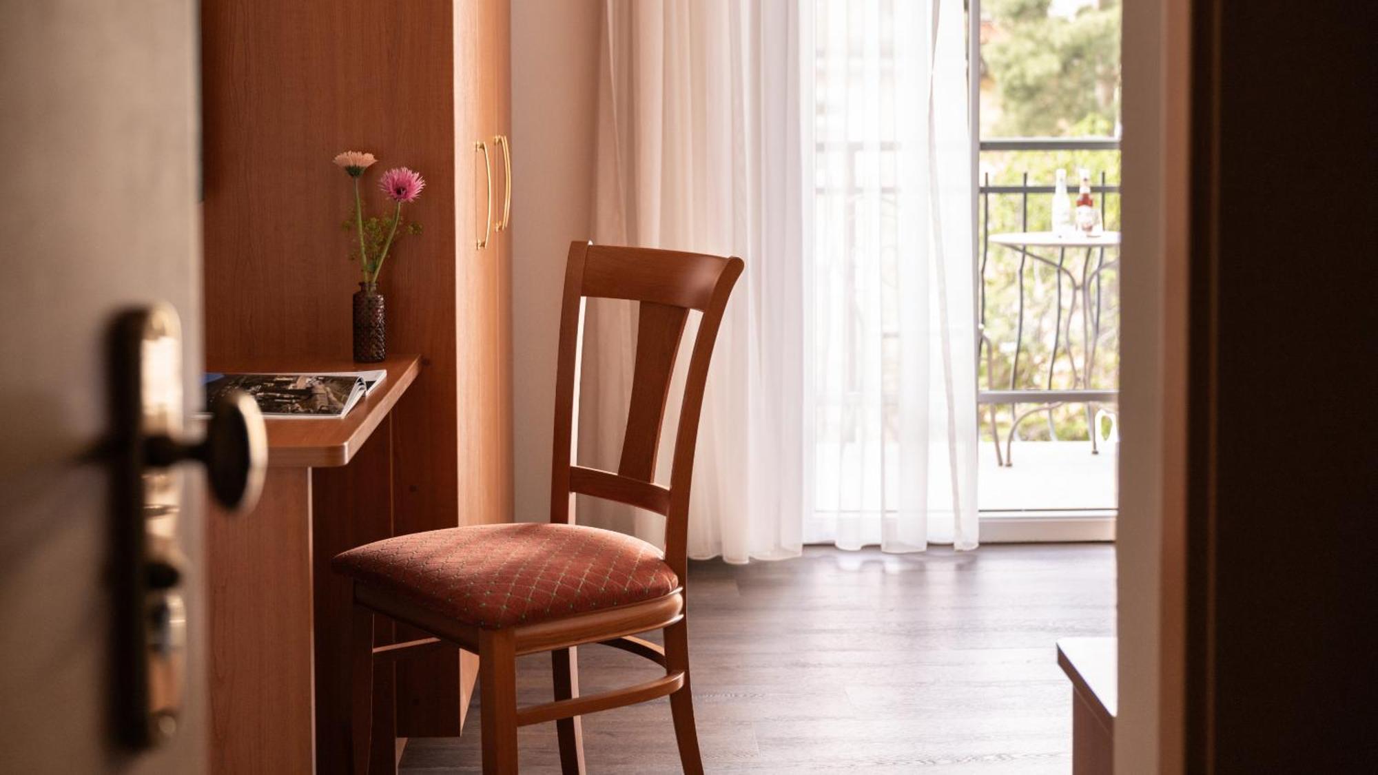 Hotel Villa Laurus Мерано Экстерьер фото