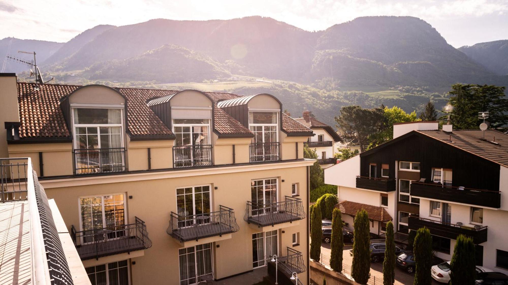 Hotel Villa Laurus Мерано Экстерьер фото